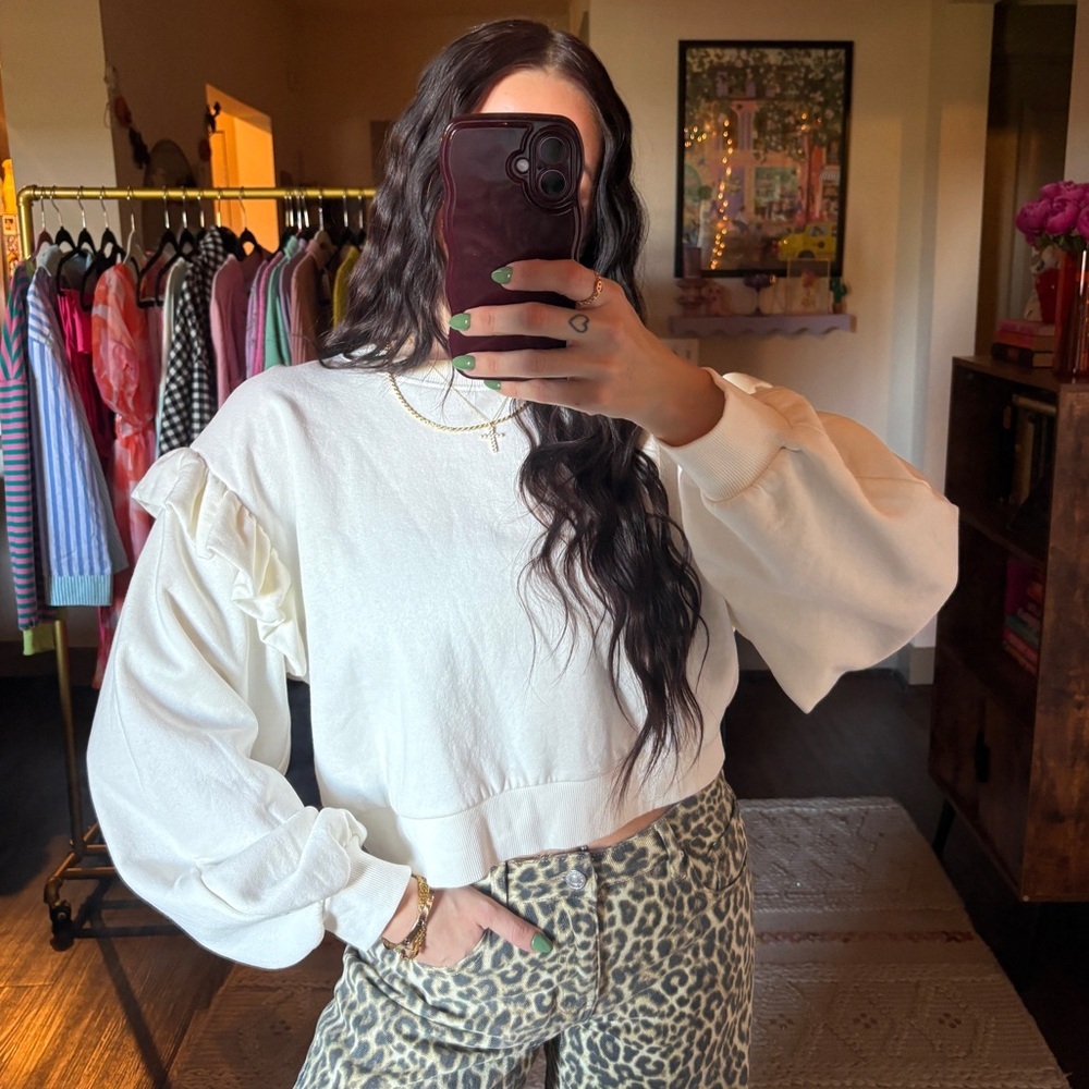 NEW Zara Ruffle Sleeve Crop Sweatshirt